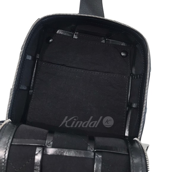 Bottega Veneta Instructor Leather Cassette Sling Bag Black - Picture 4 of 5